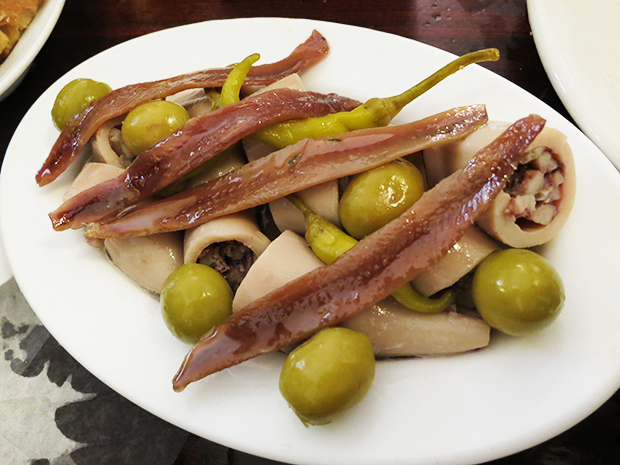 Taberna La Dolores - Anchois et calamars farcis