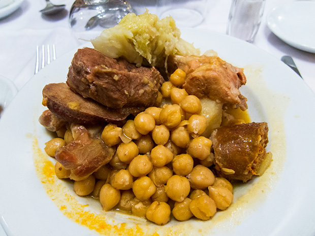 La Bola Taberna - Cocido Madrileño