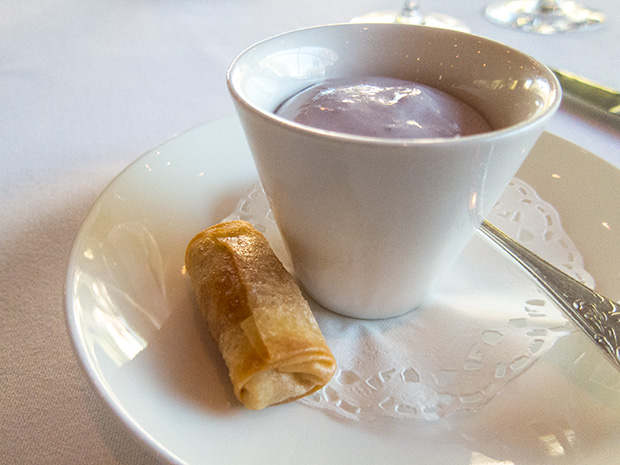 Le Jardin des Sens - Flan de pommes de terre et parmesa, espuma vitelottes, nem au potimarron et châtaigne