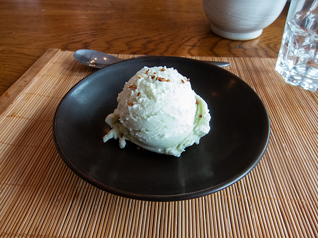 Mandoobar - Glace au pandan et sarrasin